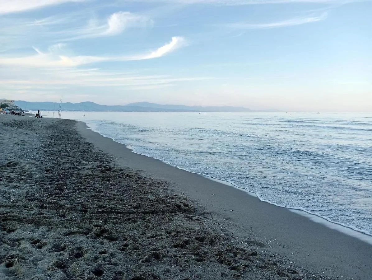 アパート Arroyo De La Miel Bellasombra Apartament Pool&Beach ベナルマデナ